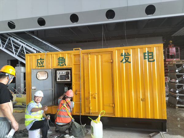 策勒怎样判断空气滤清器是否需要更换？